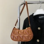 ⁦حقيبة كتف كاجوال⁩ - الصورة ⁦3⁩