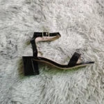 ⁦صندل نسائي مفتوح⁩ - الصورة ⁦3⁩