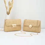 حقيبة قش كبيرة