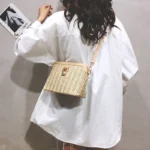 ⁦حقيبة كتف قش⁩ - الصورة ⁦5⁩