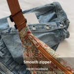 ⁦حقيبة كاجوال منقوشة بطبعة زهور⁩ - الصورة ⁦4⁩